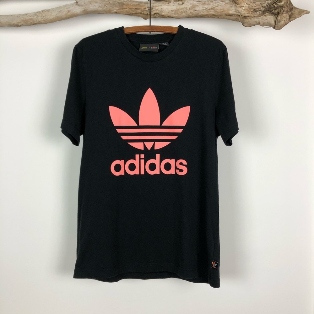 adidas Trefoil Pharrel Williams HuHiking Tee